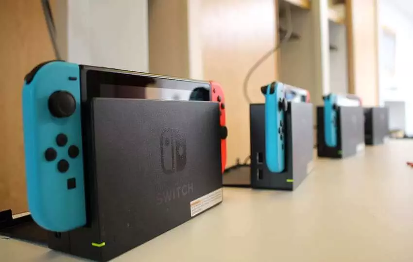 How To Charge Nintendo Switch With Power Bank