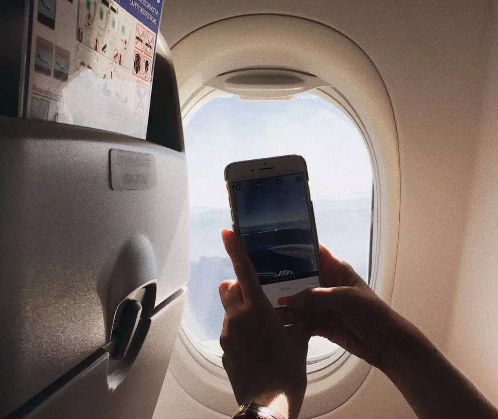 Take Photo In Plane Using Iphone
