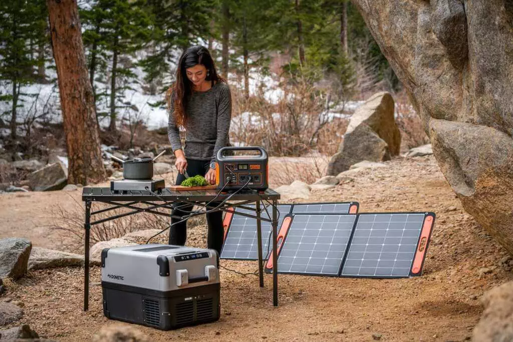 Portable Power Station Charging With Solar Panel For Hiking 5